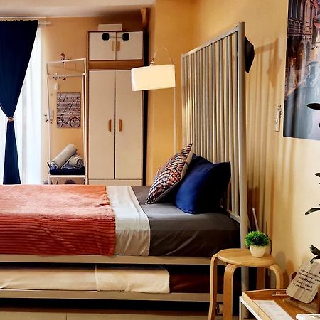Spacious Cozy Suite At The Venice Mall With Free Parking And Washing Machine (Adults Only) Taguig Bagian luar foto