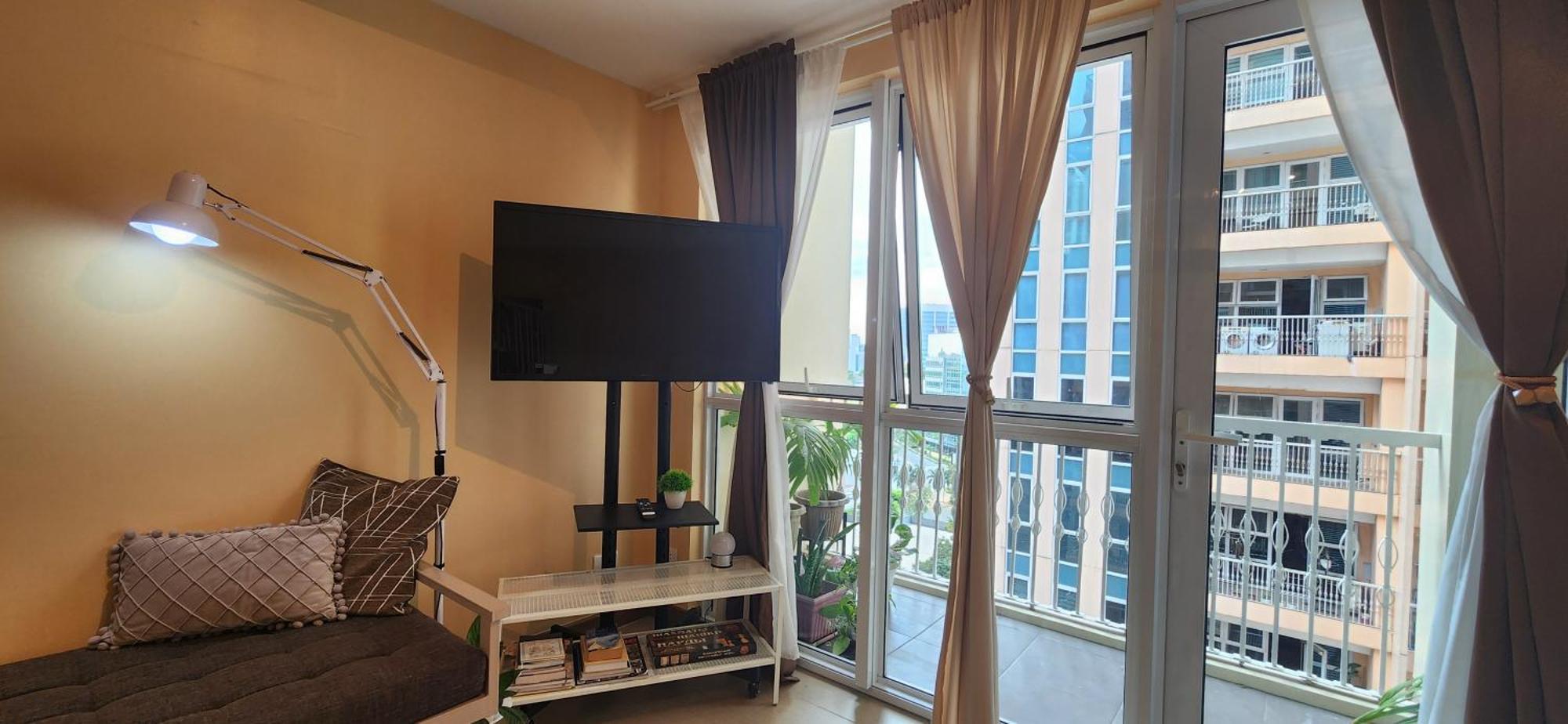 Spacious Cozy Suite At The Venice Mall With Free Parking And Washing Machine (Adults Only) Taguig Bagian luar foto